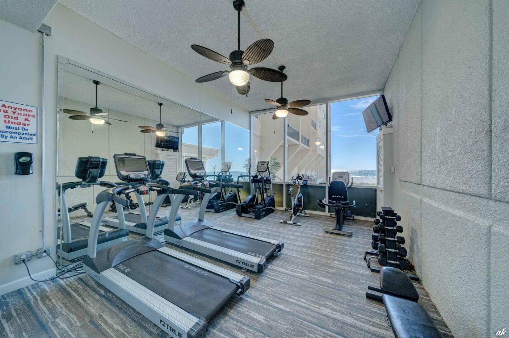 Pinnacle Port Penthouse #3 Holiday home *