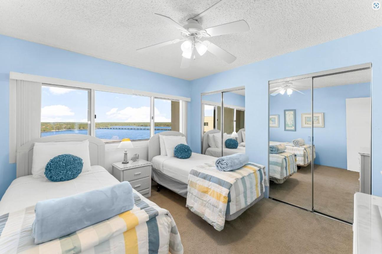 Pinnacle Port Penthouse #3 Holiday home *