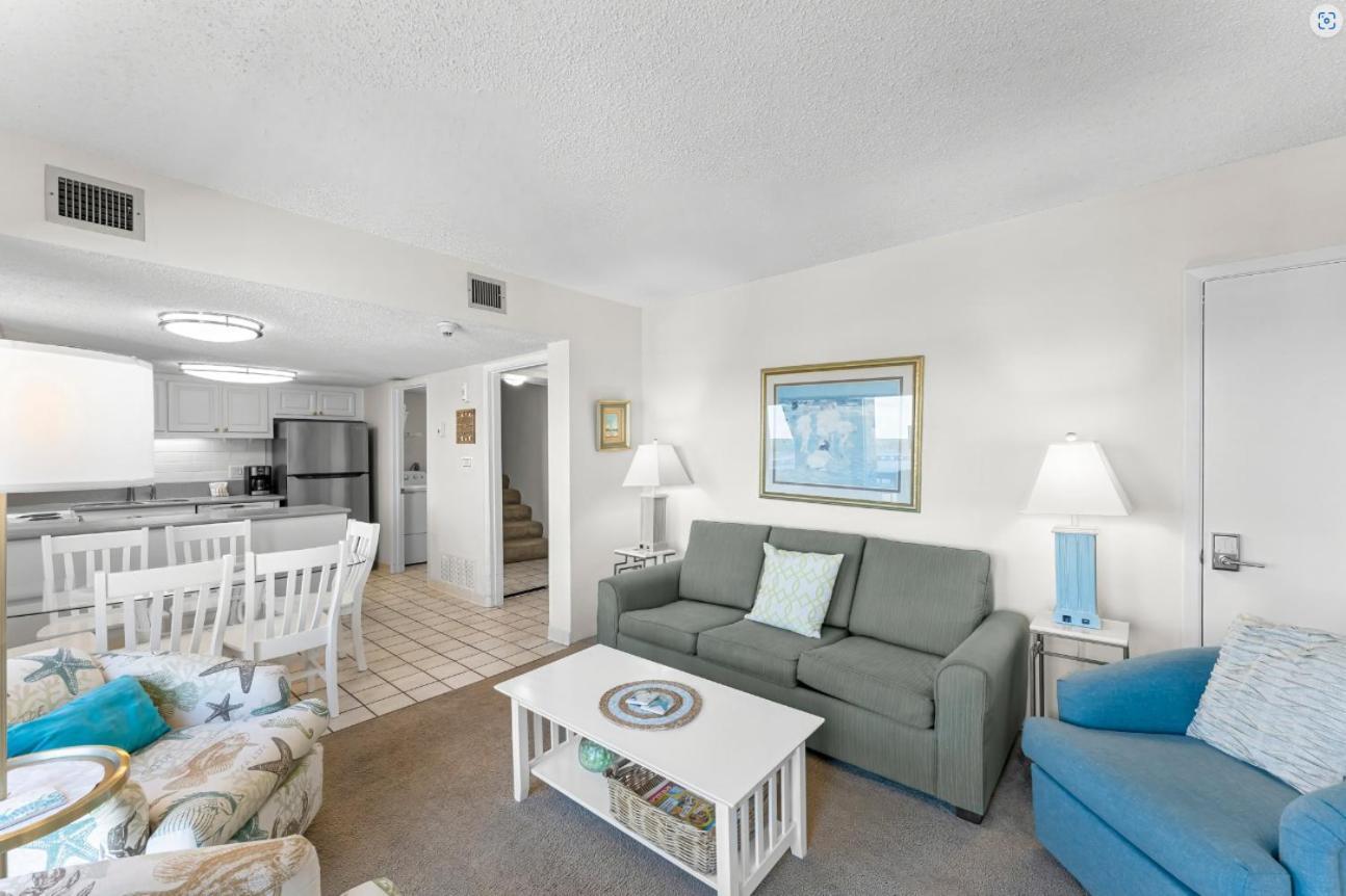 Pinnacle Port Penthouse #3 *